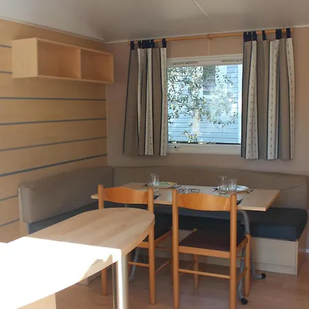 Maeva Respire Parfums D'ete キャンプ場 4*