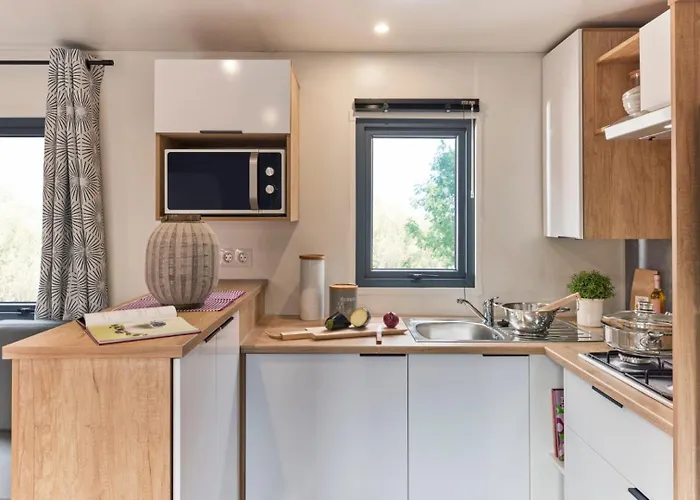 مكان تخييم Maeva Respire Parfums D'ete جارد سور مير